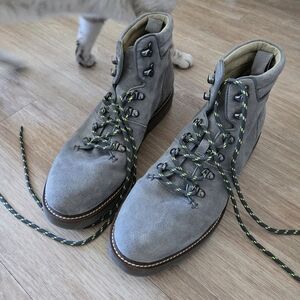 Banana republic boots size 11